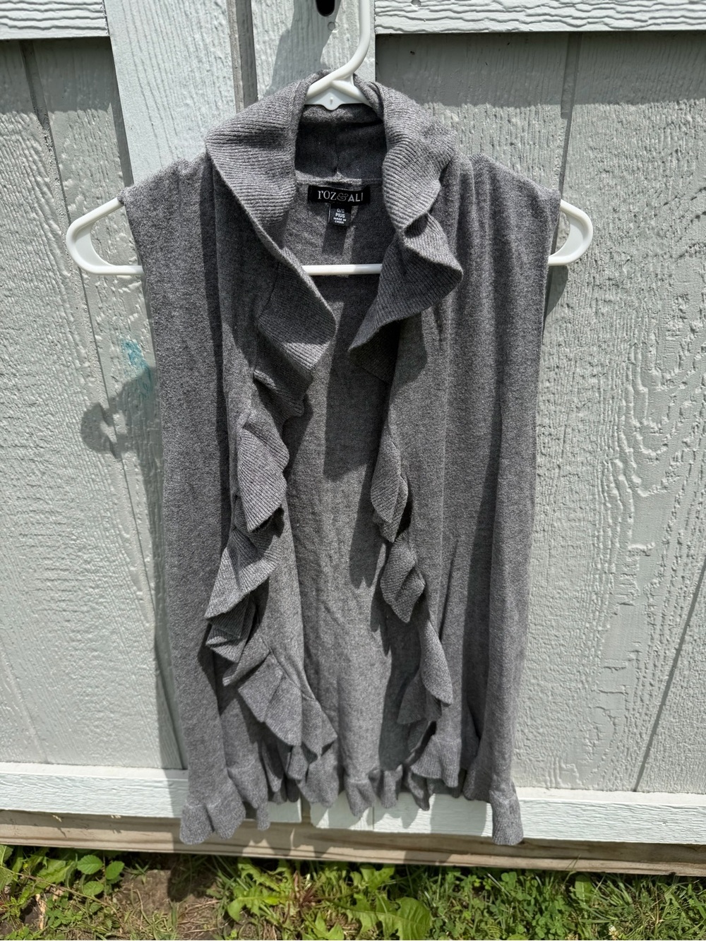 One Size / Plus: Roz & Ali Charcoal Ruffle Open-Front Vest